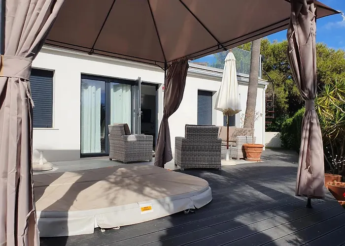 Sea Breeze Villa