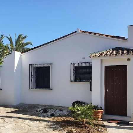 Sea Breeze Villa *